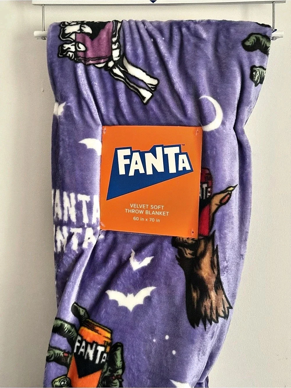 Fanta Fanta Halloween Velvet Soft Throw Blanket Purple & Orange NWT